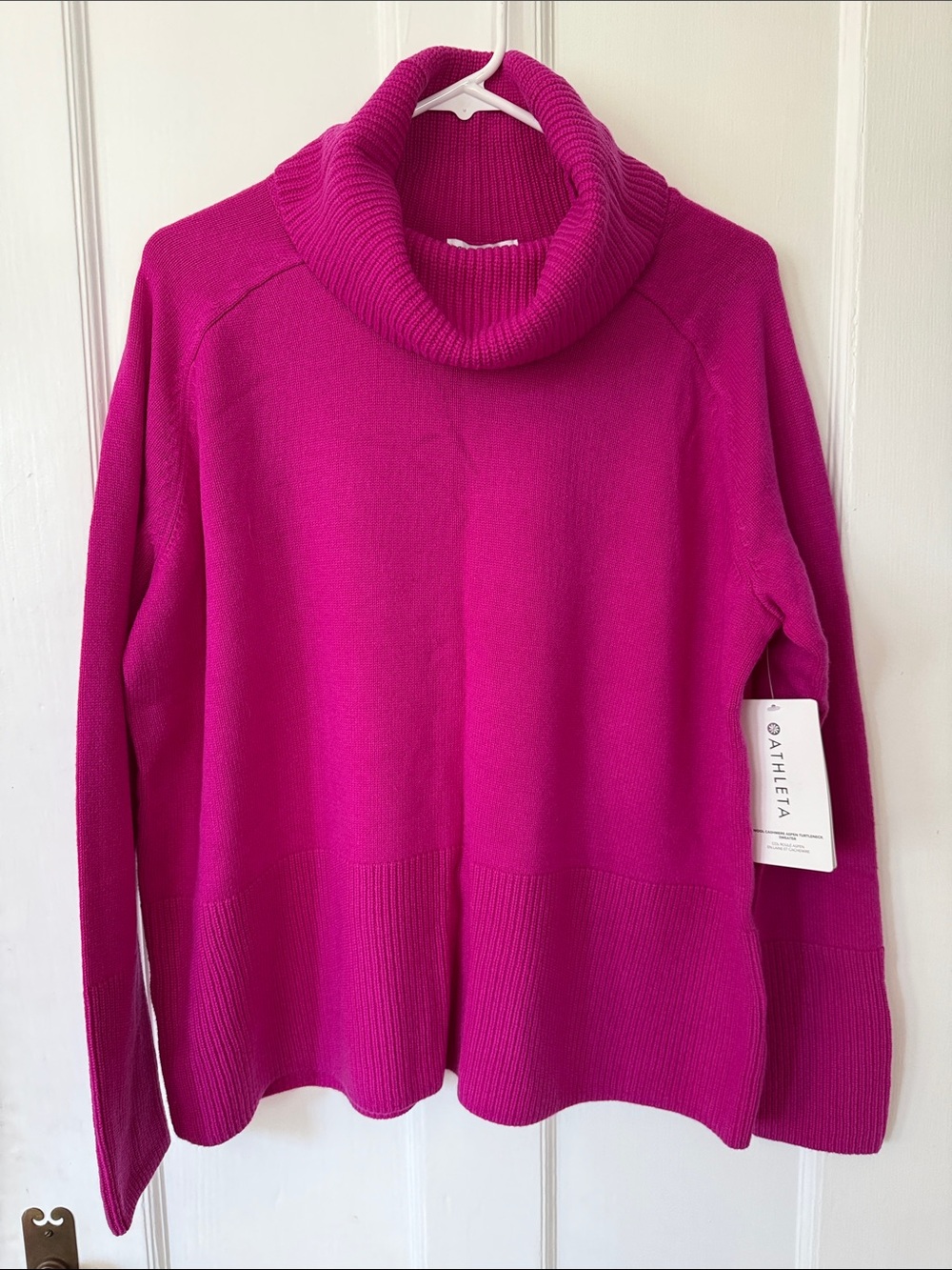 Athleta Wool Cashmere Aspen Turtleneck sweater, NWT, Medium, Fuschia